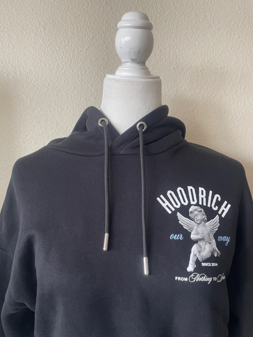 HOODRICH - WOMEN'S GLOW ANGEL CROPPED HOODIE IN BLACK - Picture 6 of 13